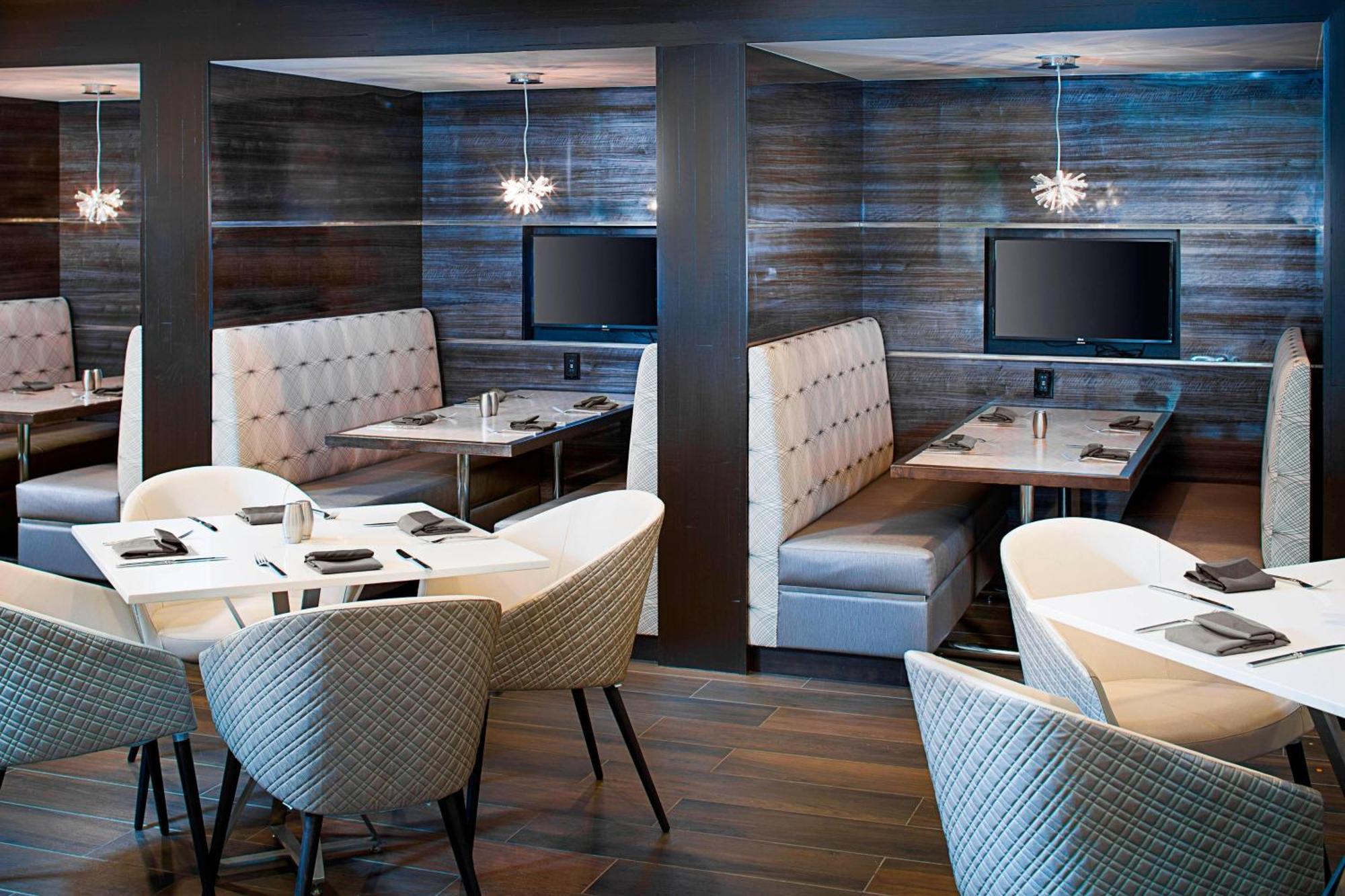 Dallas Marriott Suites Market Center Buitenkant foto
