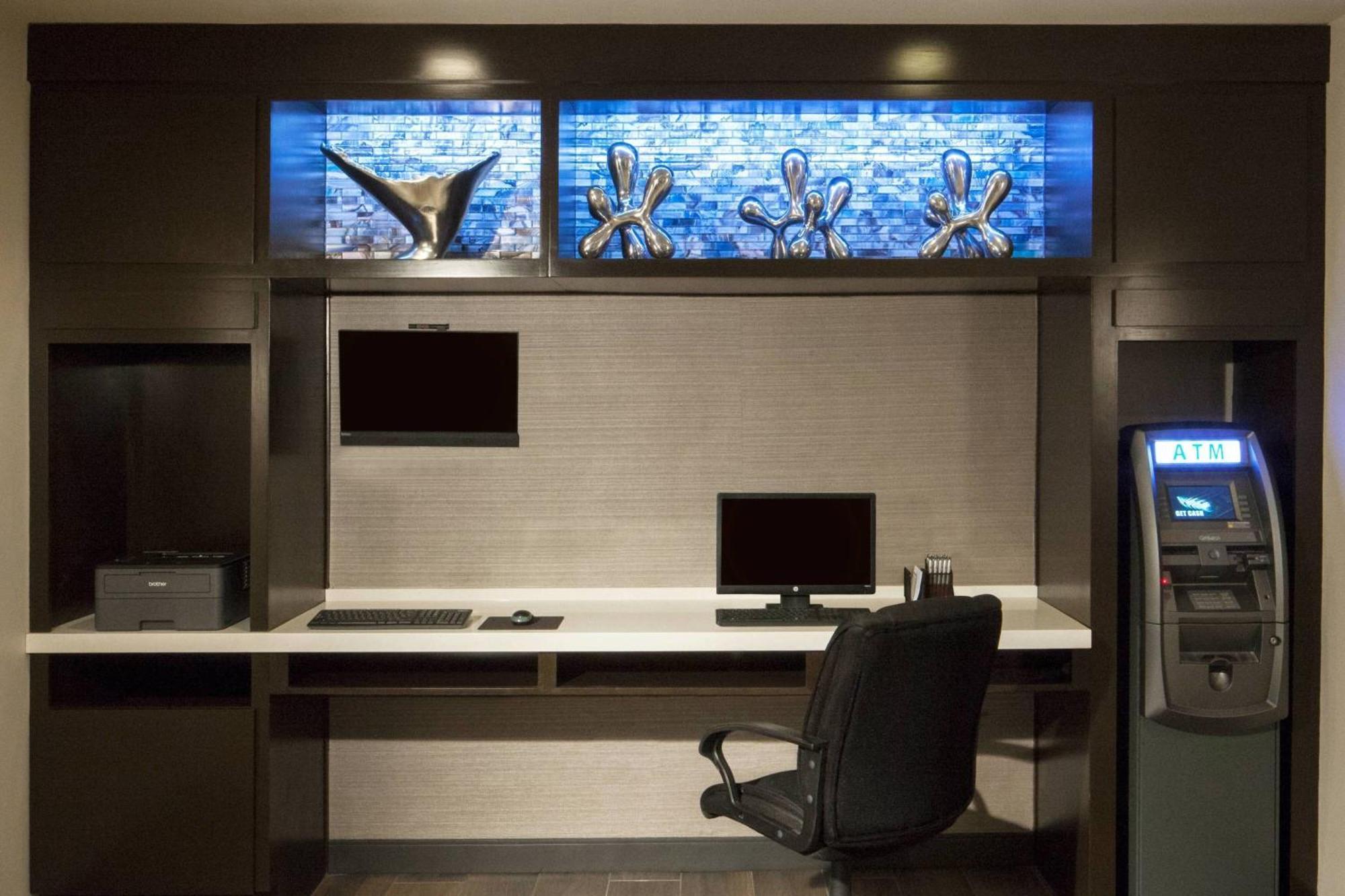 Dallas Marriott Suites Market Center Buitenkant foto